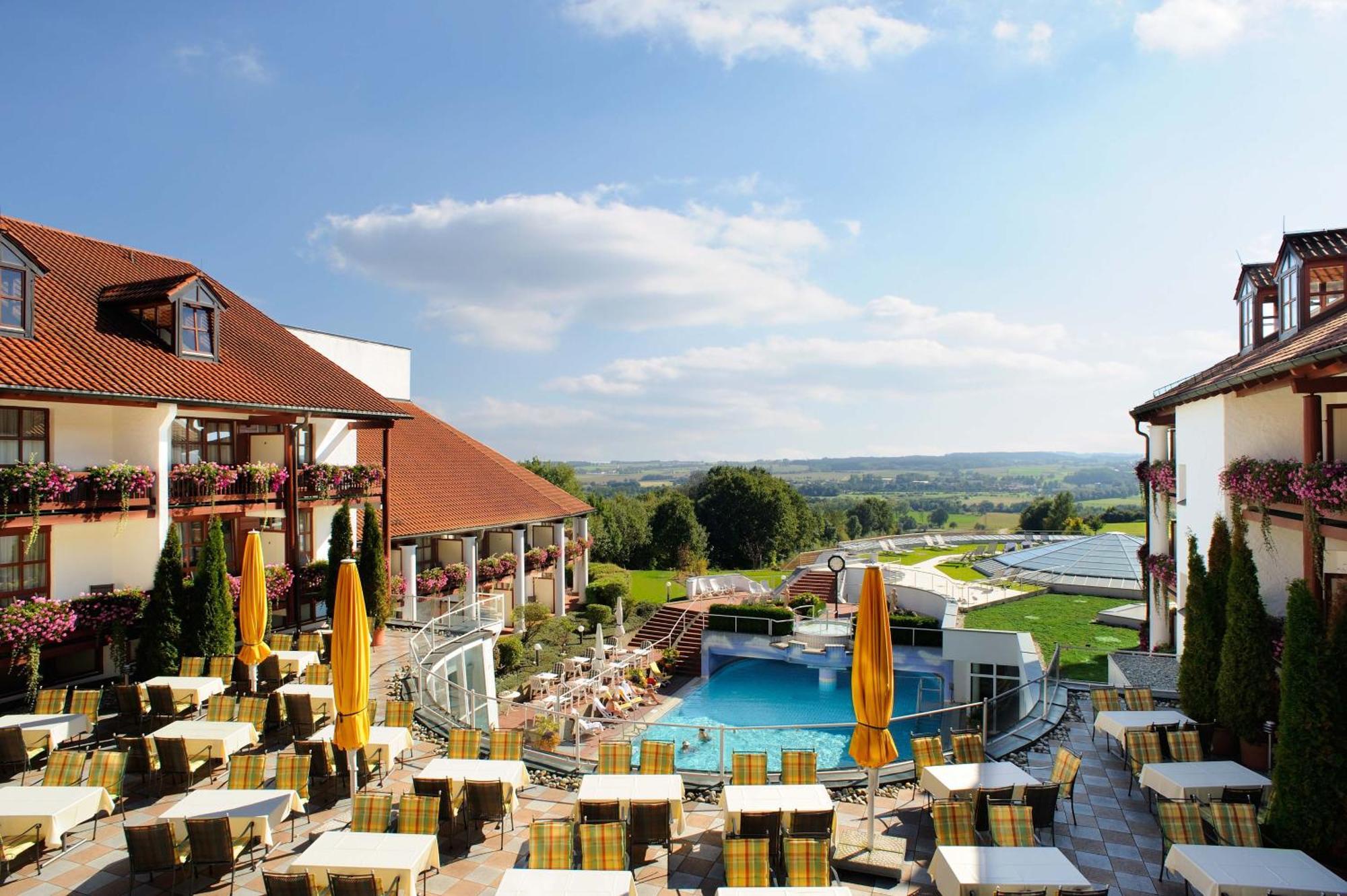 Hotel Fuerstenhof - Wellness- Und Golfhotel Бад-Грісбах Екстер'єр фото